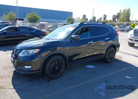 2018 Nissan Rogue Sv z USA, uszkodzony, nr VIN 5N1AT2MT9JC721232